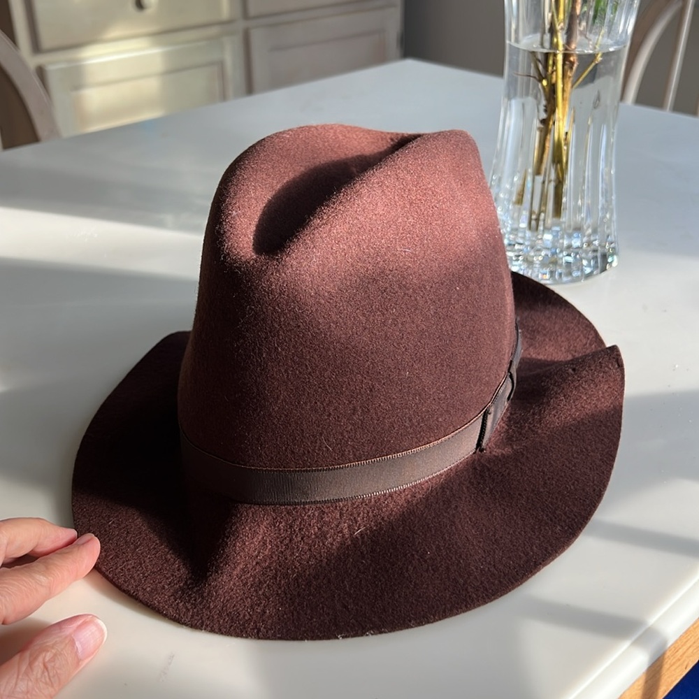 "Indiana Jones" large chocolate brown men’s fedora hat. Vintage. High quality.